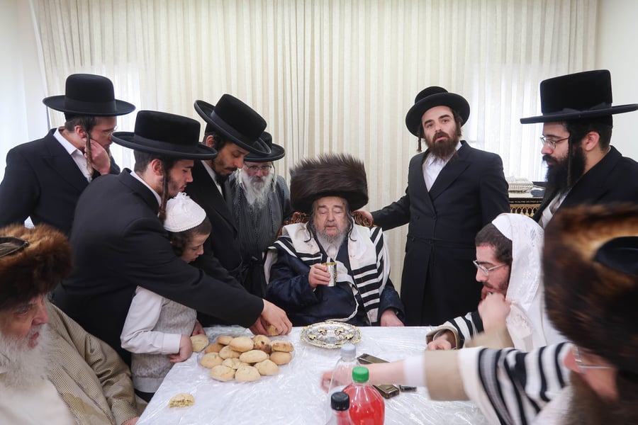 שמחת הברית לנין הגה"צ רבי יעקב מאיר שכטר 