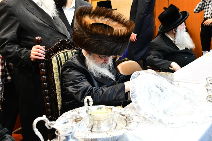 פסח שני בחצה"ק נדבורנה