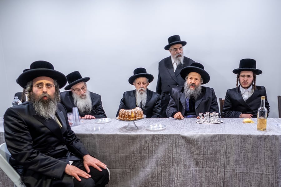 שמחת האירוסין לנכדת האדמו"ר מבאבוב - 45