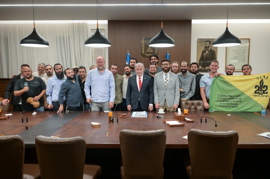 נתניהו חשף בשיחה עם לוחמים את הסיבה לעיכוב תוכנית טראמפ: "50% ייצאו"