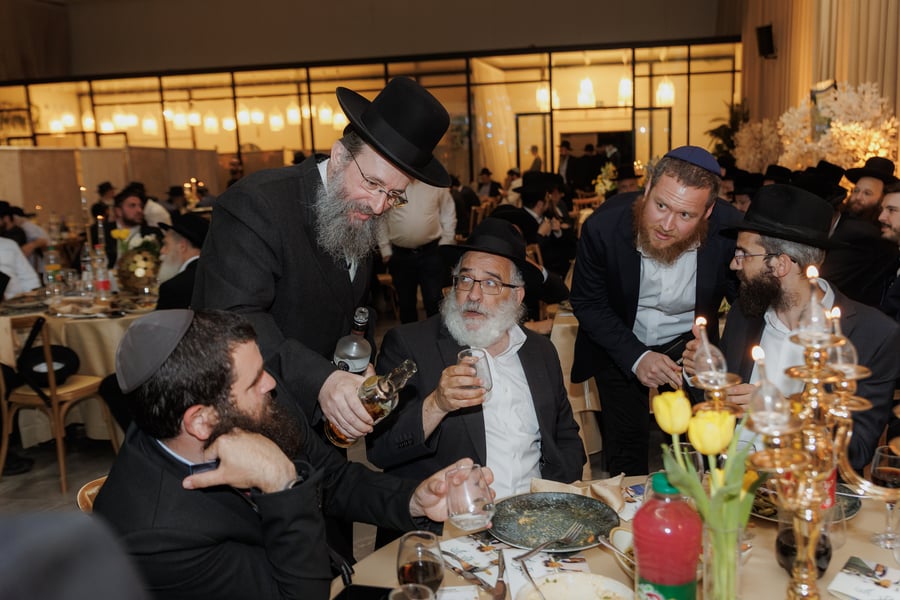 ערב החשיפה בכפר חב"ד