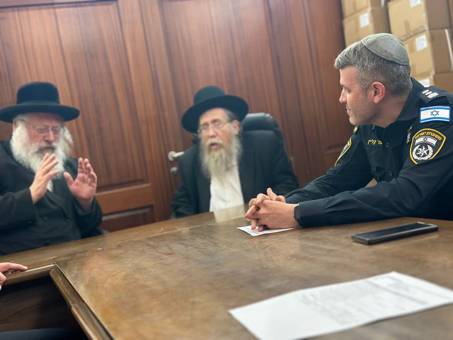 ממ"ר דן הנכנס נצ"מ אלעד קליין בסיור בבני ברק
