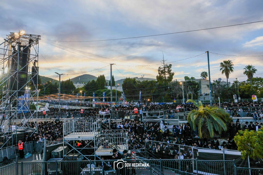הרגע שפתח את אירועי מירון: כך הדליק האדמו"ר מבאיאן מעל הציון