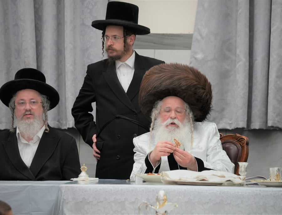 פסח שני בחצה"ק נדבורנה ירושלים