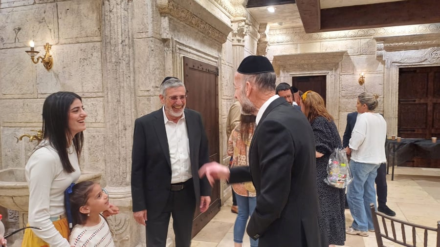 זופניק בכיכר | כל התמונות, הנייעס והחשיפות של השבוע