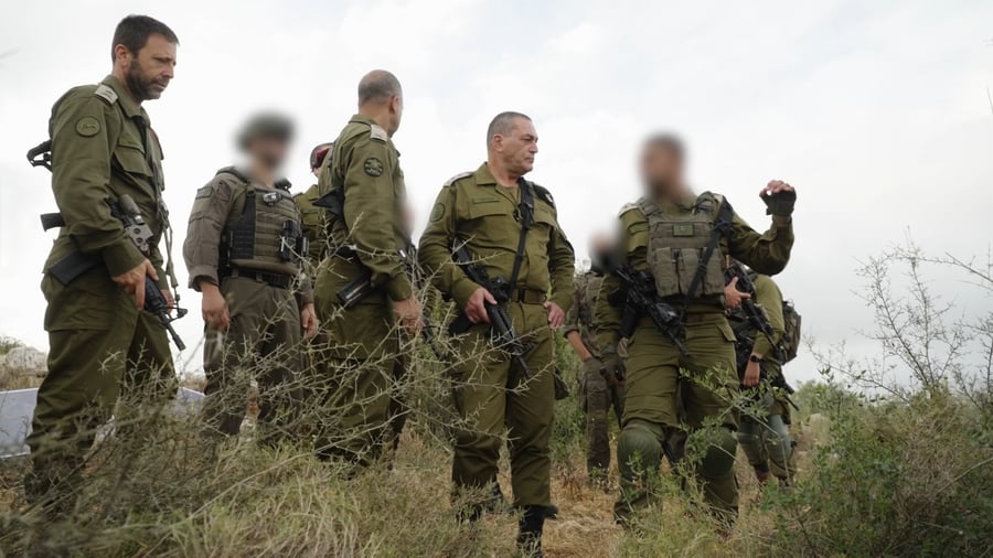 הרמטכ"ל בזירת הפיגוע