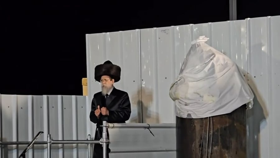 הניגונים המרגשים לפני ההדלקה