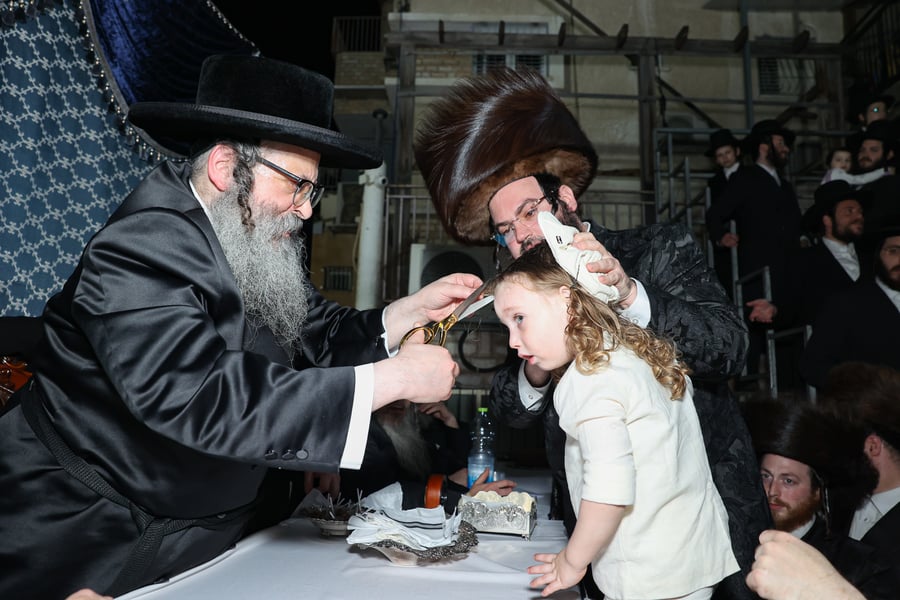 הגה"צ ראש ישיבת סאטמר בהדלקה לכבוד רשב"י