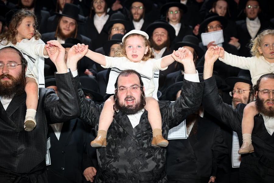 הגה"צ ראש ישיבת סאטמר בהדלקה לכבוד רשב"י