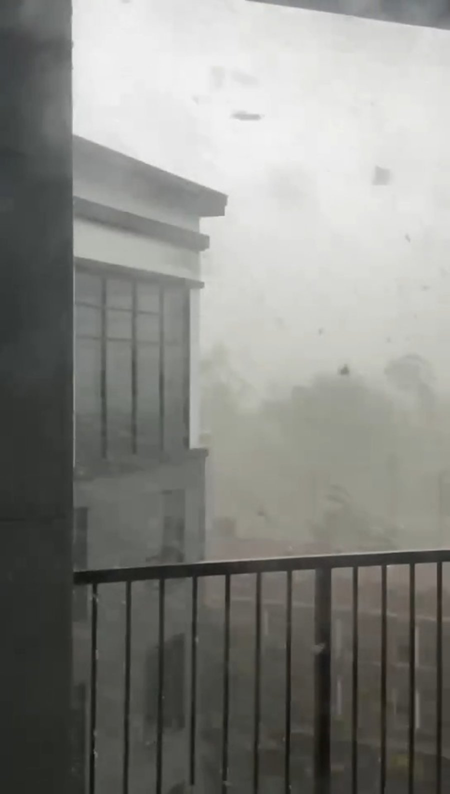 רגע הפגיעה של הטורנדו