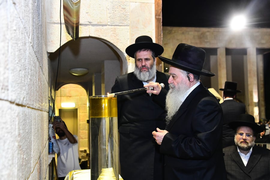 ל"ג בעומר אצל האדמו"ר רבי רפאל אבוחצירא