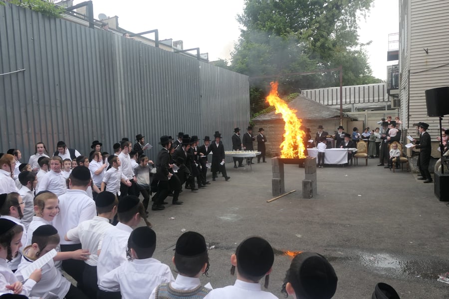 ל"ג בעומר בחצה"ק סקווירא מב"פ
