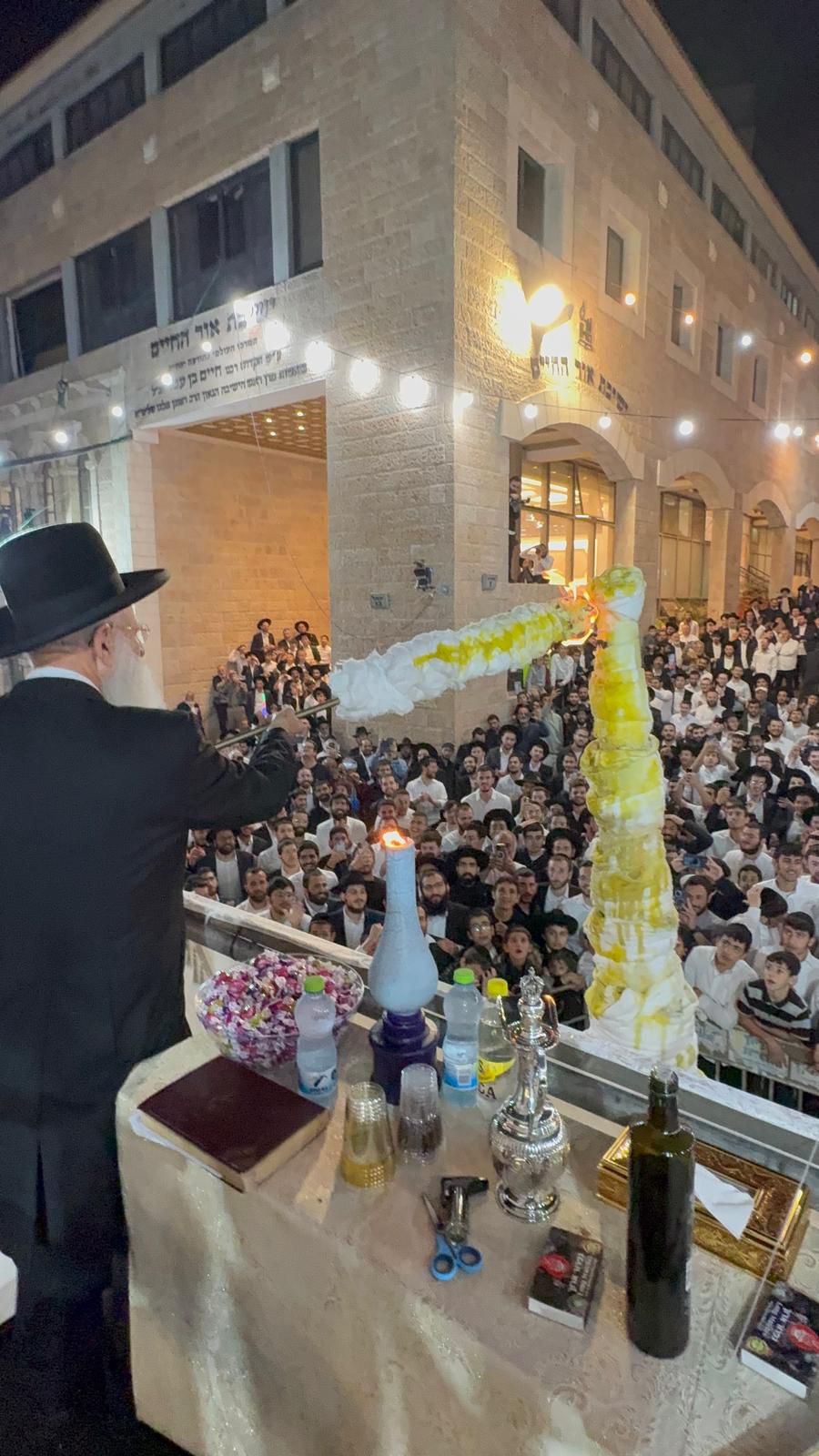 הגאון רבי ראובן אלבז בהדלקה לכבוד רשב"י