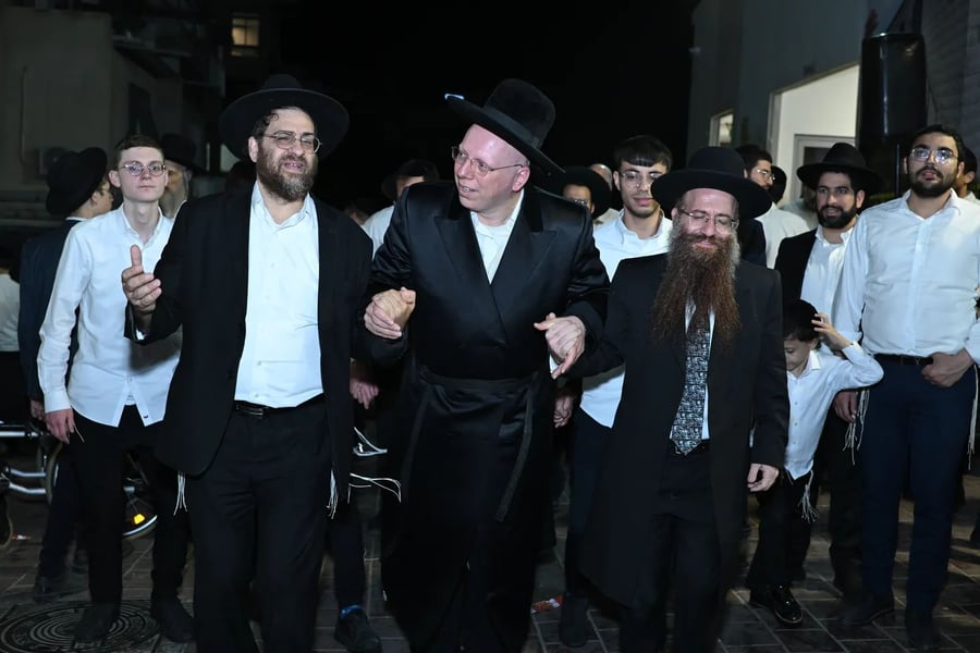 הגאון הרב ליאור גלזר בהדלקה לכבוד ל"ג בעומר