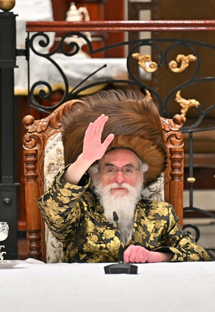 ל"ג בעומר בחצה"ק ויז'ניץ