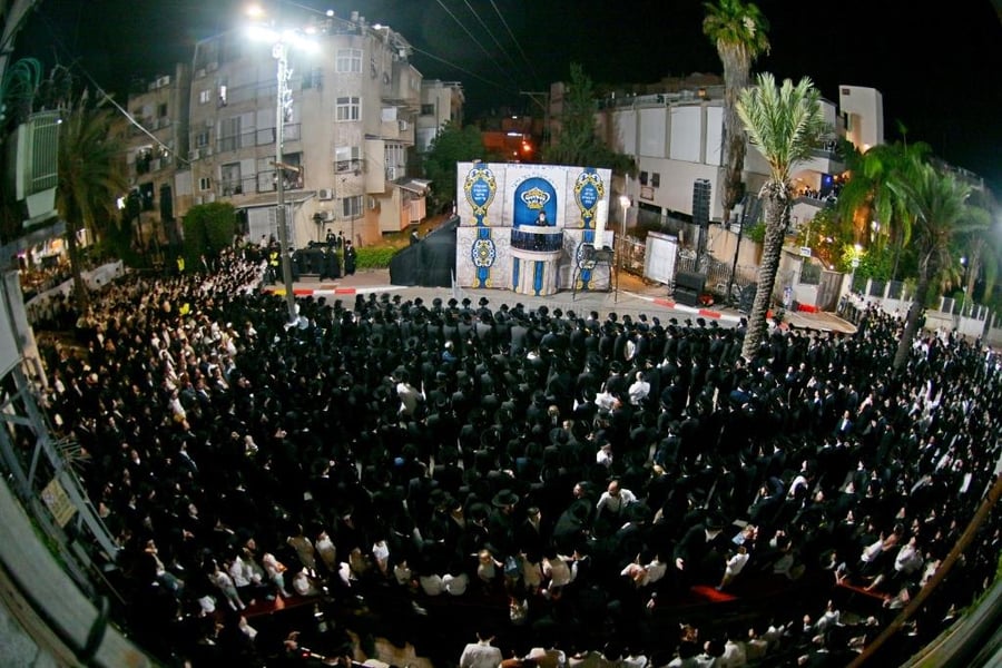 ל"ג בעומר בחצה"ק ויז'ניץ