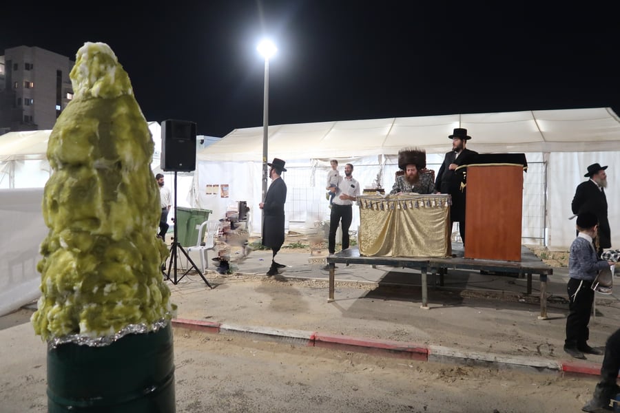 ל"ג בעומר בחצה"ק מיאלען