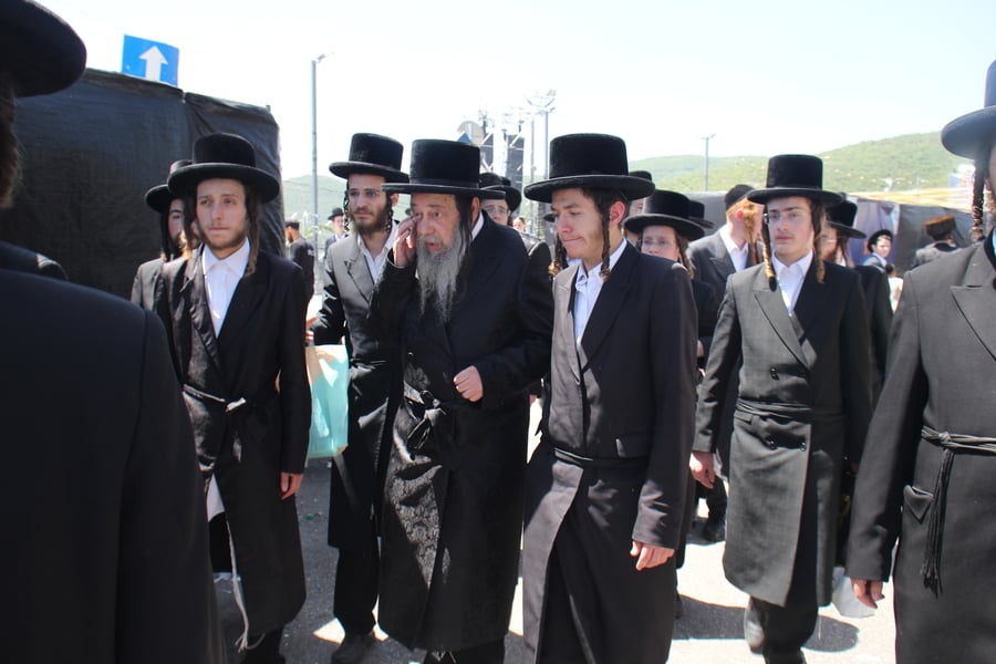 האדמו"ר מזוויעהיל במירון תשפ"ה