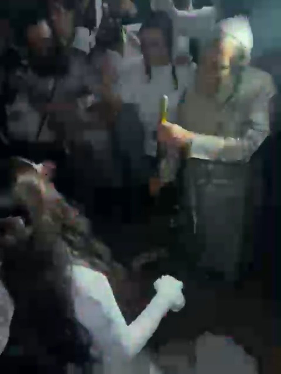 הרב ארוש בחתונת ביתו