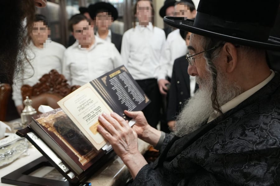 ילדי 'זה לזה' עלו להזמין את גדו"י לבר המצווה שלהם