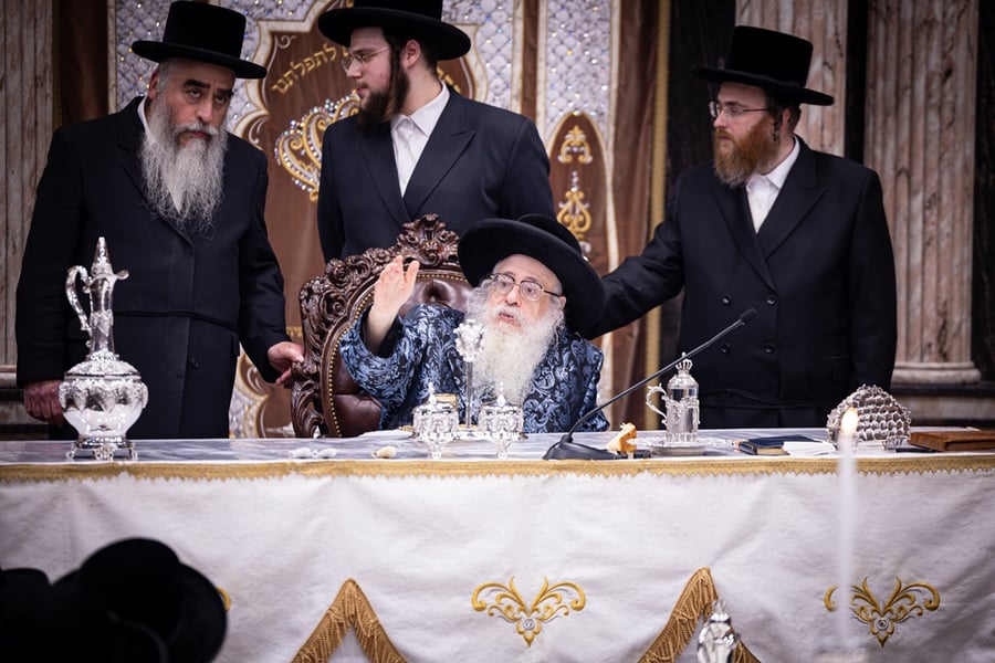 ל"ג בעומר בחצה"ק צאנז קלויזנבורג
