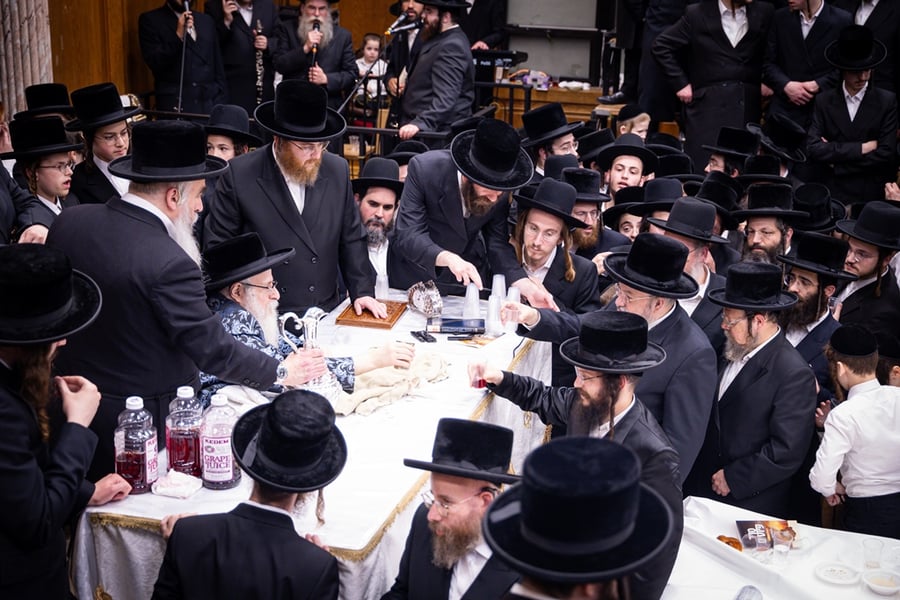 ל"ג בעומר בחצה"ק צאנז קלויזנבורג