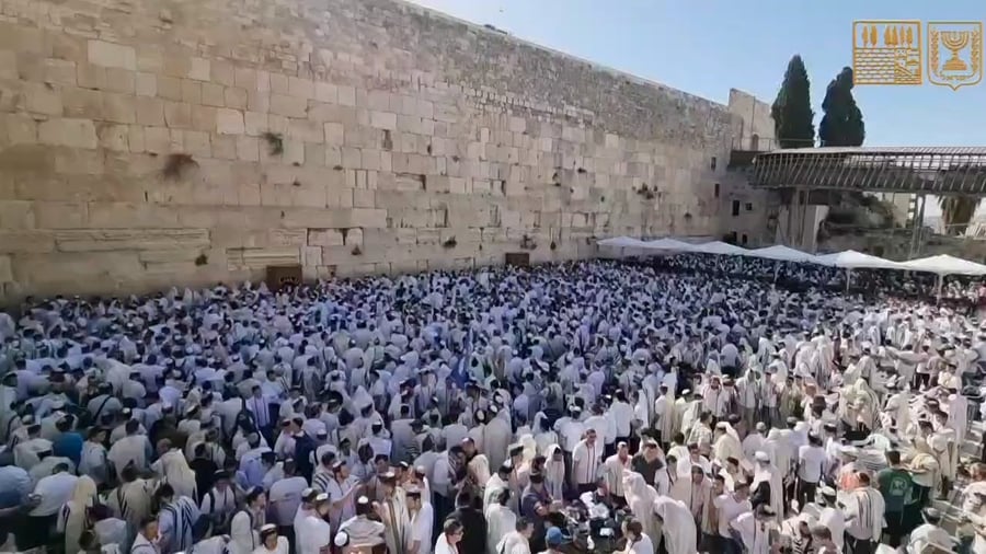 יום ירושלים ברחבת הכותל המערבי