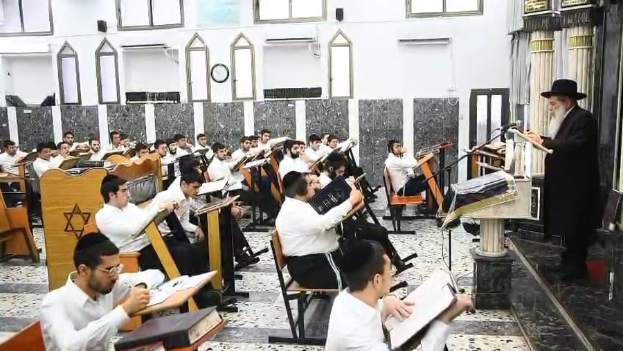 הגאון רבי שרגא שטיינמן בשיחת חיזוק בישיבת 'נחלת דן'