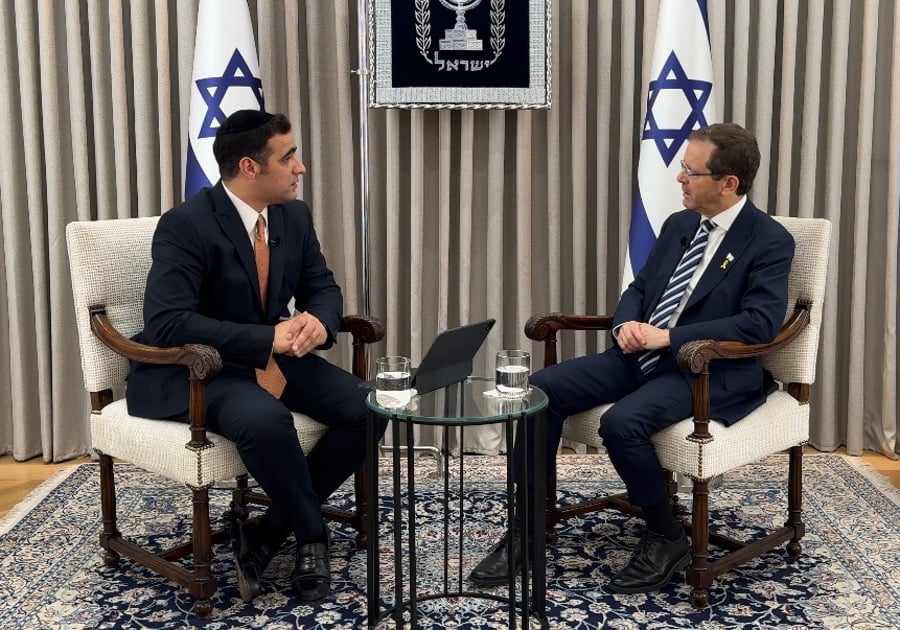 קטע מהריאיון המלא שישודר הערב ב'כיכר השבת'