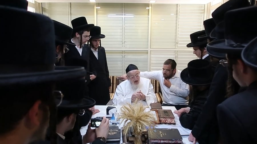 תלמידי ישיבת פיטסבורג אצל הגרמ"צ ברגמן