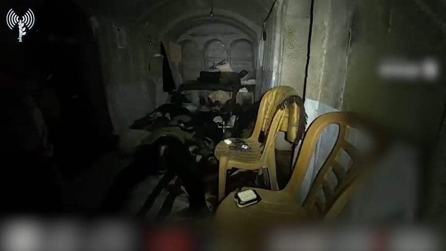 תיעוד מתוך המנהרה