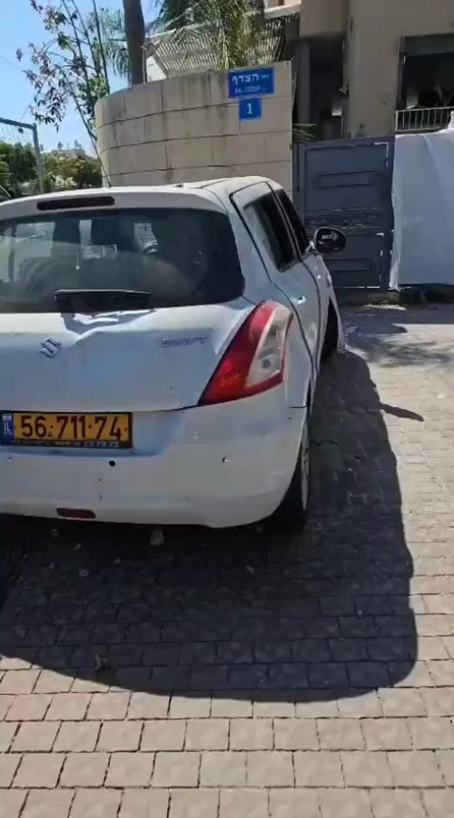 תיעוד מההרס הרב שנגרם למכוניות בראשון לציון