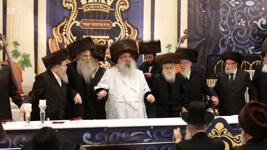 שמחת בית סקאליע