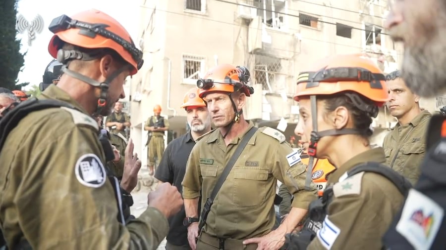 תיעוד של מפקד פיקוד העורף, אלוף רפי מילוא