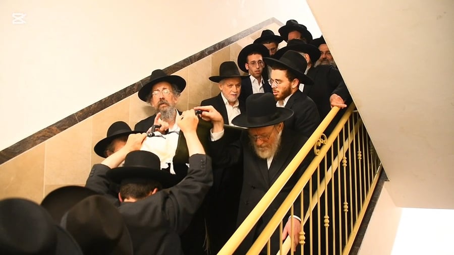 מסע הלוויית הגאון רבי ישראל סוקל זצ"ל 