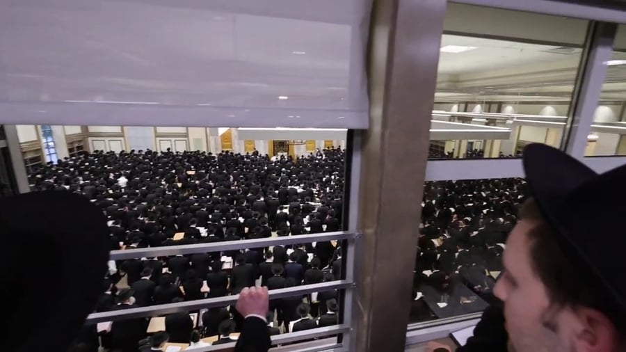 התפילות בישיבה