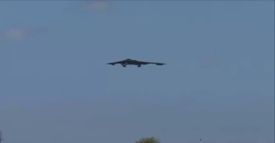 המפציצים חוזרים מהתקיפה באיראן