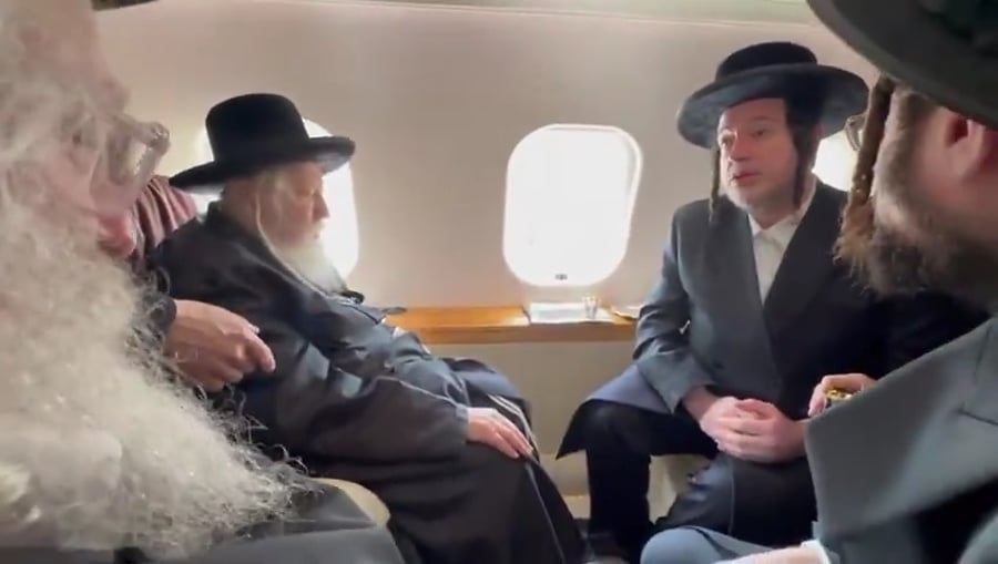 האדמו"ר מגור על המטוס פרטי בדרכו חזרה לארה"ק