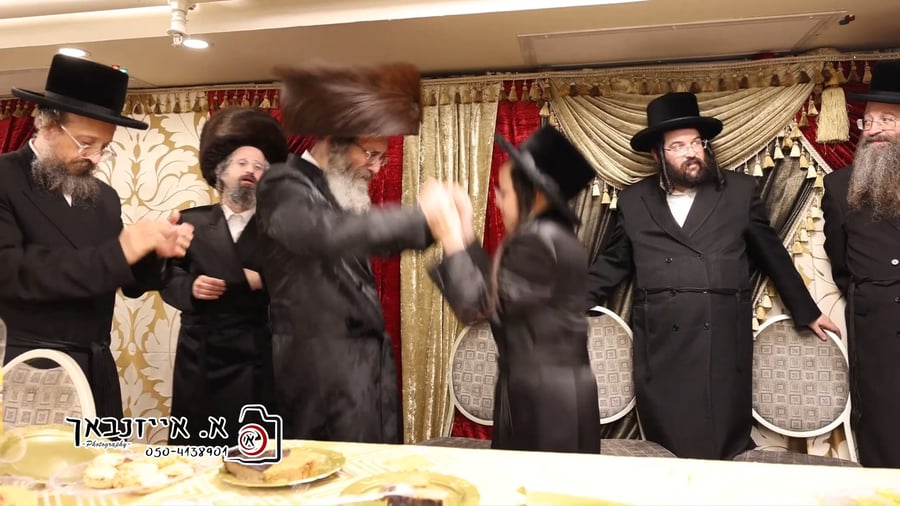 שמחת בר המצווה לנכדו הראשון של הרה"צ רבי אלימלך בידרמן