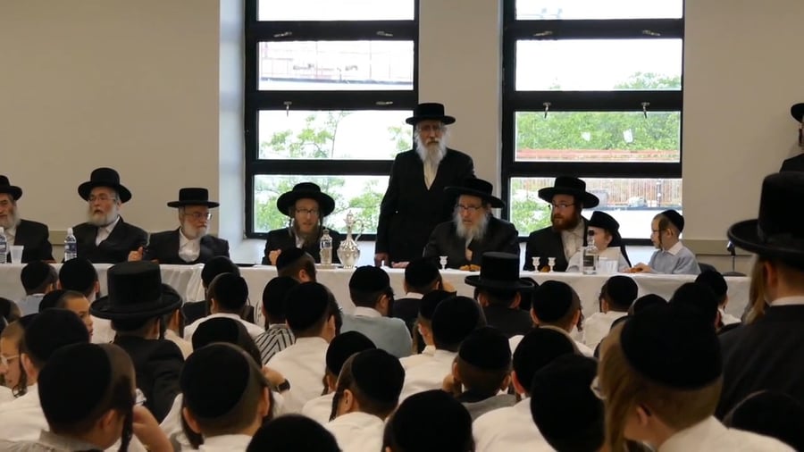 שמחת החלאקה לנין האדמו"ר מפאפא