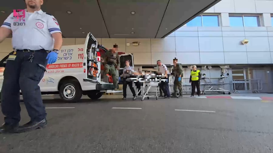 הגעת החייל הפצוע לבית החולים