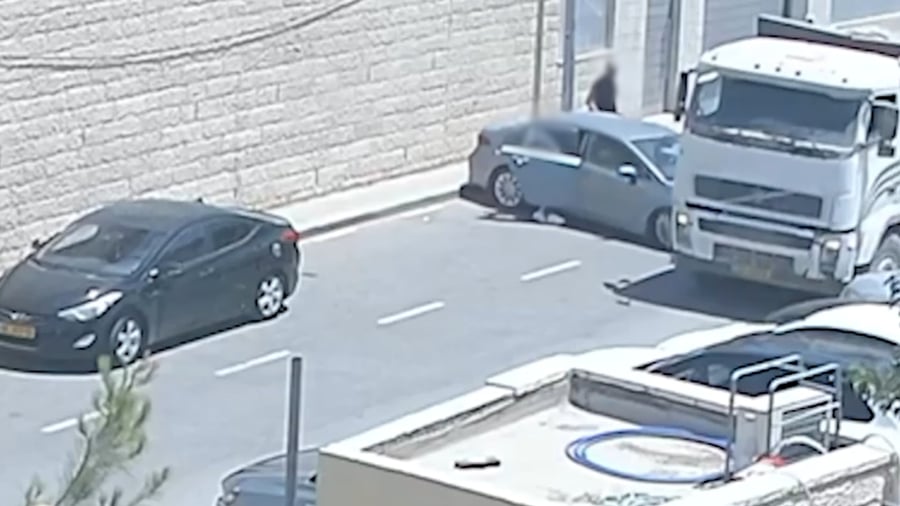 המרדף של פקחי עיריית ירושלים אחר נהג המשאית