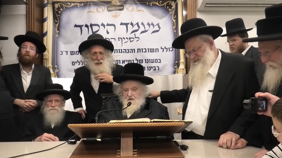 הגר"מ שטרנבוך בפתיחת סניף חדש לרשת כוללי תשובות