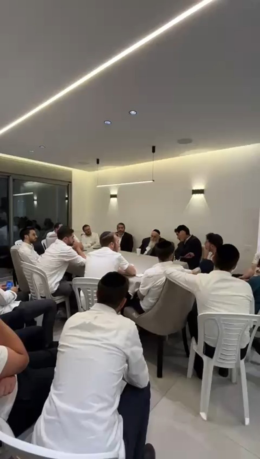 הערב בביתו של נני גרוסבוים