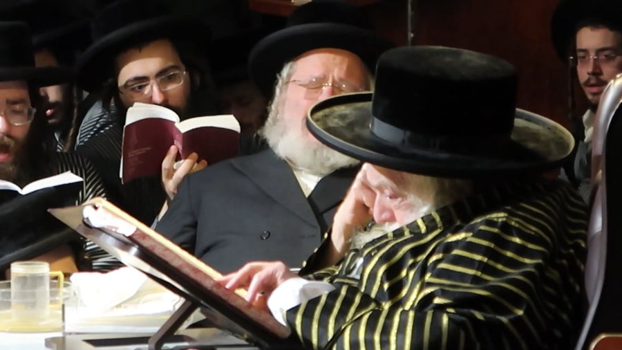 תשעה באב בחצה"ק תולדות אברהם יצחק 