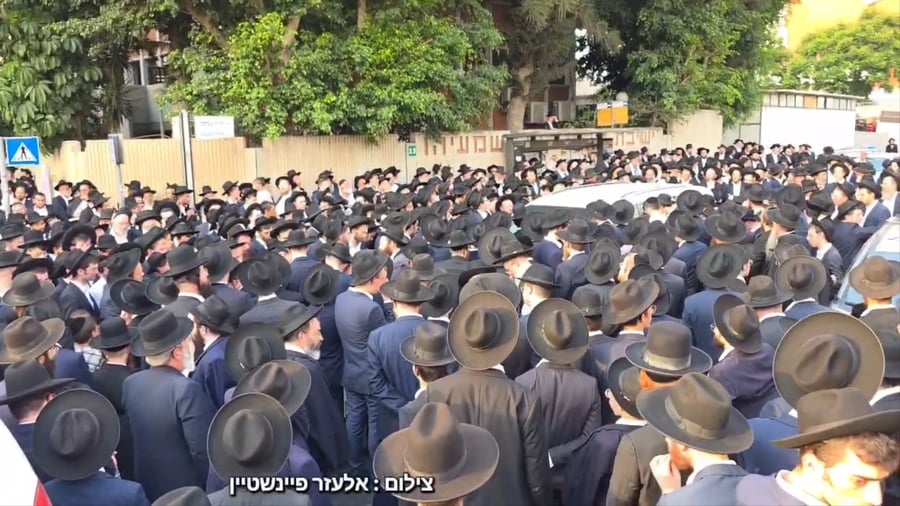 מסע הלוויית הגרב"ש דויטש זצ"ל - בבני ברק