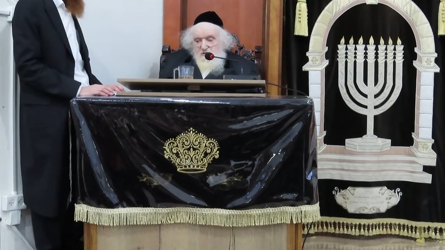 הגאון רבי משה שטרנבוך בפתיחת הזמן