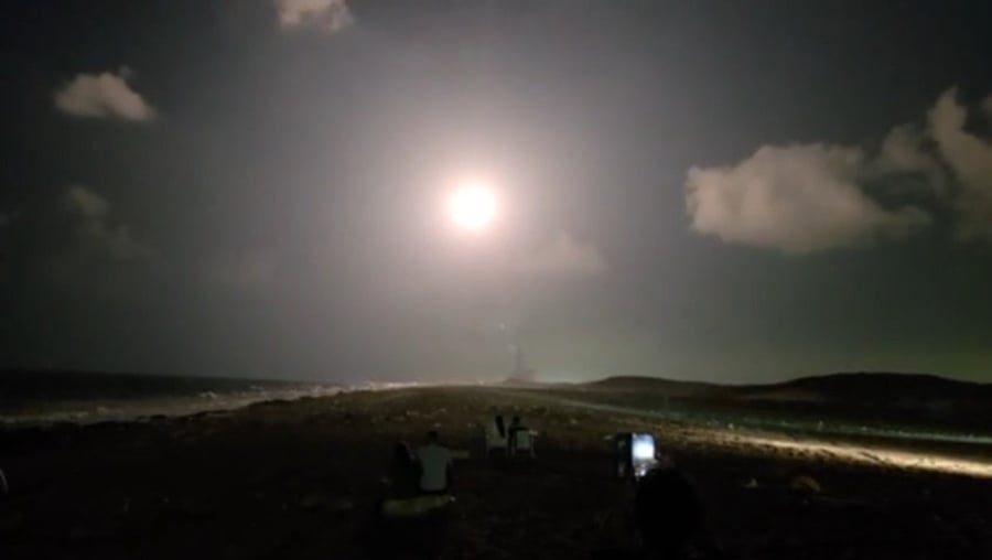 תיעוד משיגור הלווין 'אופק 19'