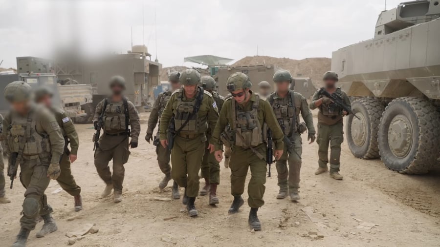 הרמטכ"ל בעזה, רגע לפני היציאה לכיבוש הרצועה