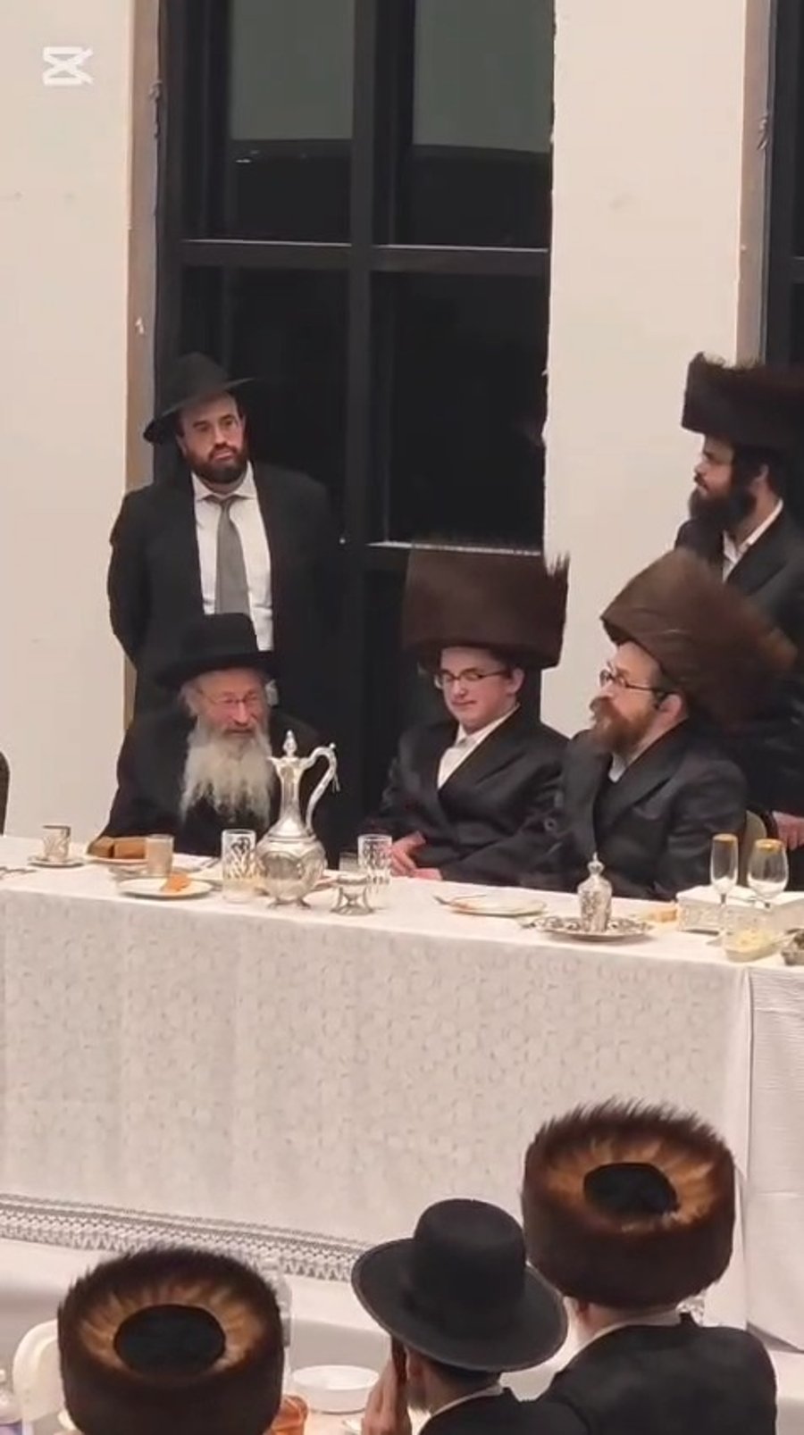 שמחת שבע הברכות בחצה"ק רחמסטריווקא אוקנוויין 